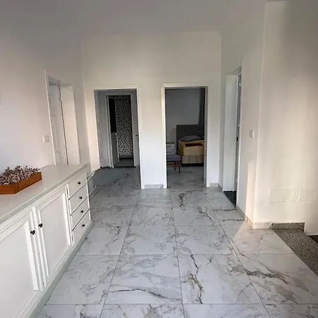 Gashi Δυρράχιο